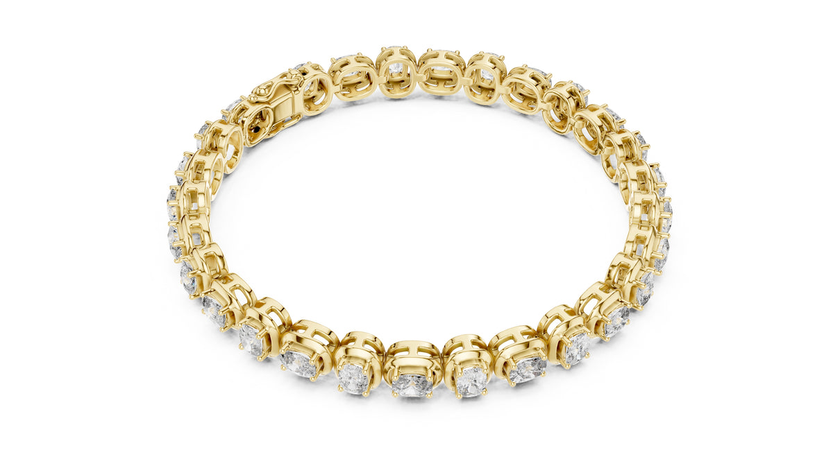 The Imperial cushion Link Bracelet Yellow Gold
