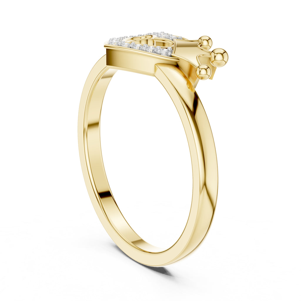 Crowned Heart Pavé Minimalist Ring Yellow Gold