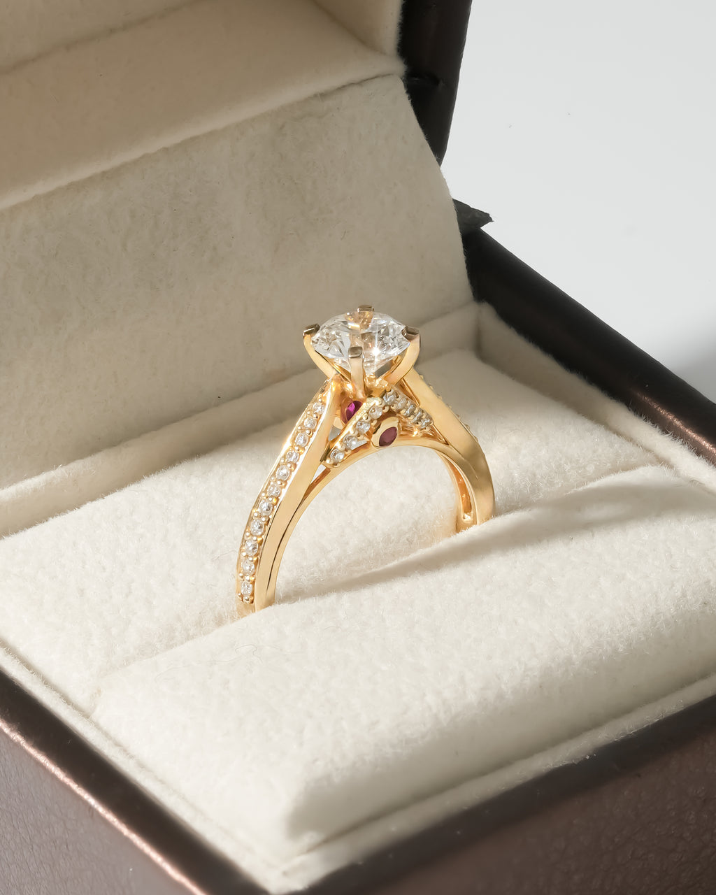 1.00 ct Round Diamond Vintage Pavé Ring 1ct Yellow Gold