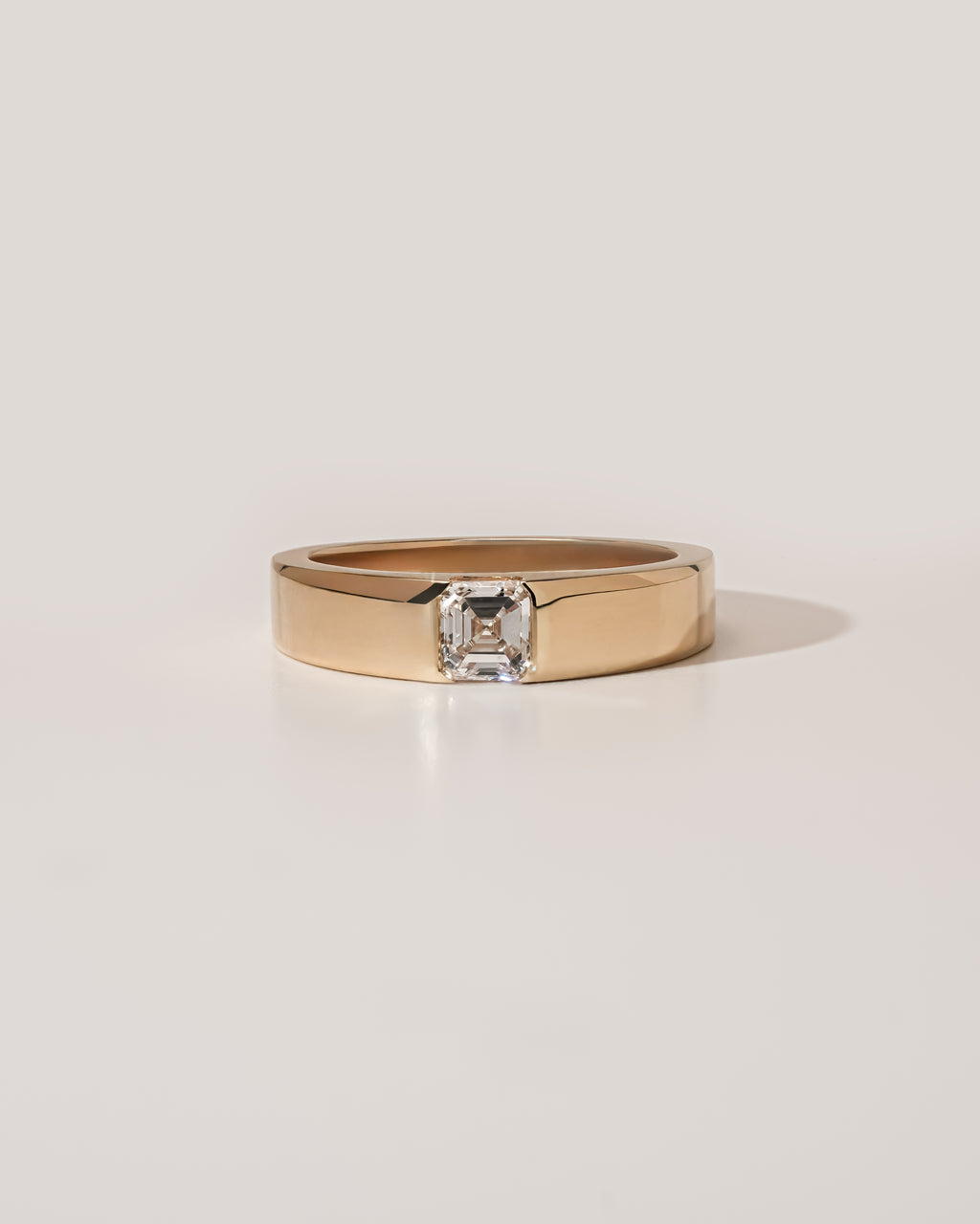 1.00 ct Asscher Cut Flush Set Band Ring Yellow Gold