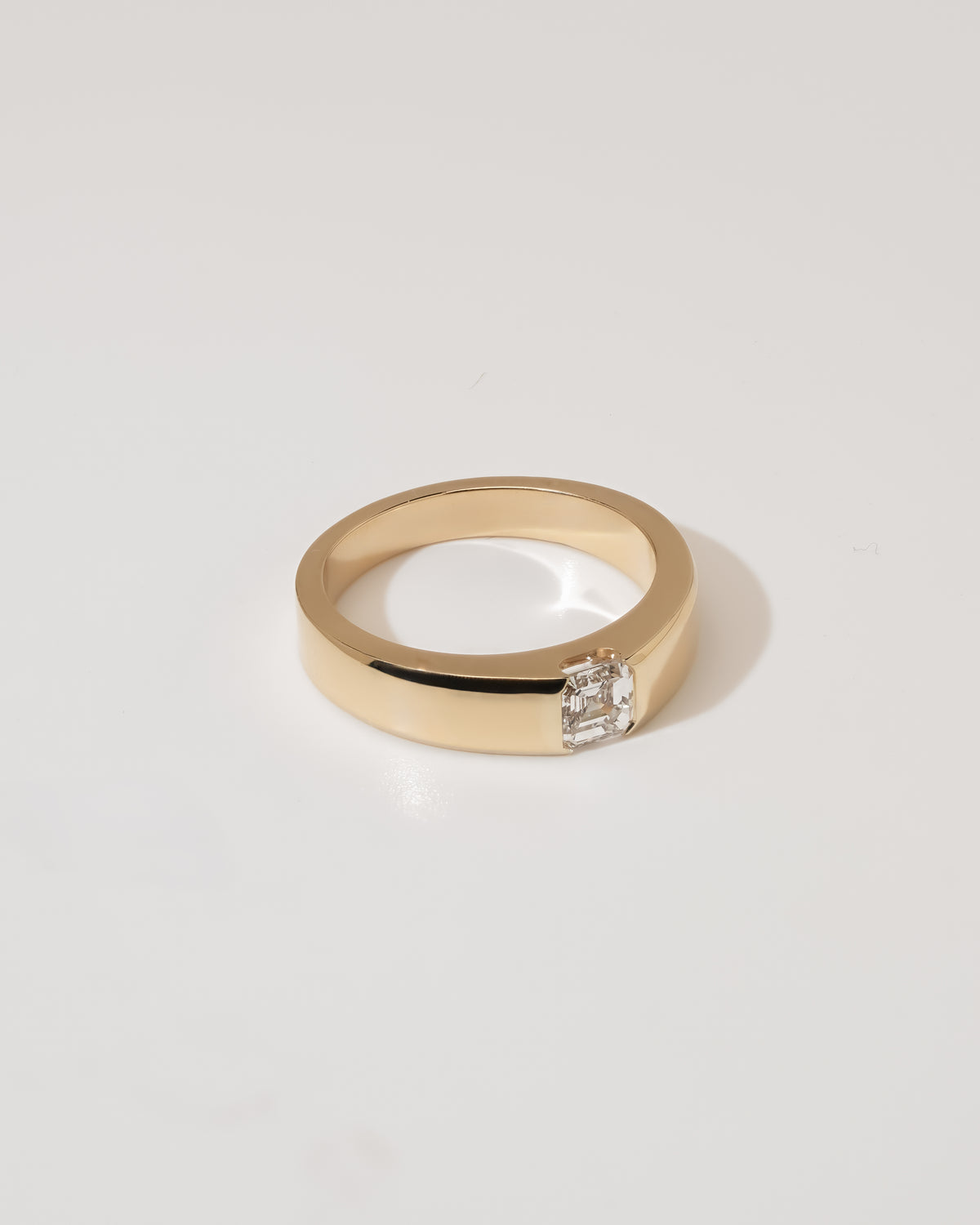 1.00 ct Asscher Cut Flush Set Band Ring Yellow Gold